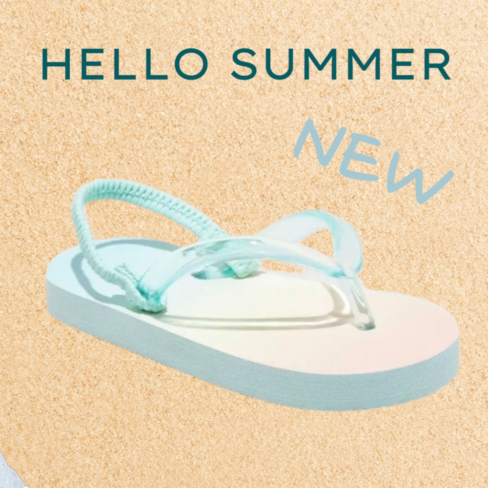 NWT Size 5/6 Blue flip flops